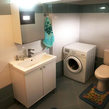 Sdregas Flats * Masouri