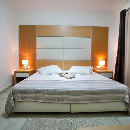 아파트 Sdregas Flats *