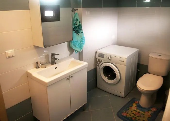 Sdregas Flats * Masouri